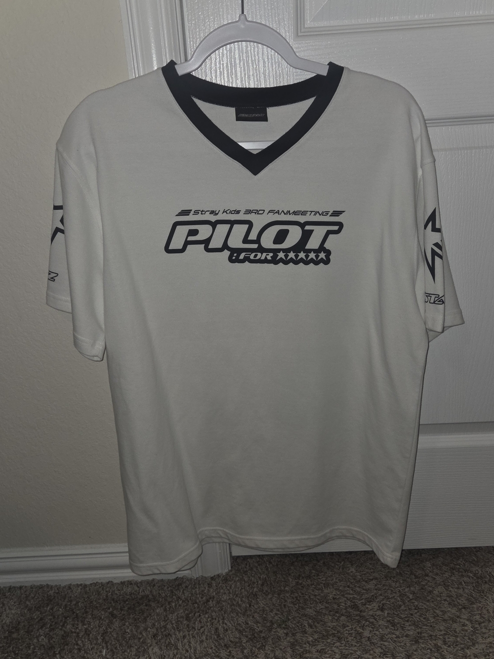 Stray Kids Pilot 3rd Fanmeeting White Jersey